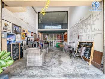 *****อาคารพาณิชย์มือสองย่านกรุงเทพฯ อาคารพาณิชย์ ซอยเพชรเกษม65/1 เนื้อที่กว้างขวางมากถึง 16 ตร.ว. ฟังก์ชัน 4 ห้องนอน 2 ห้องน้ำ ที่จอดรถ 1 คัน บ้านสไตล์คาเฟ่ ตกแต่งพร้อม ตั้งอยู่บนทำเลชุมชน เหมาะกับการค้าขาย เชื่อมต่อการเดินทางด้วยถนนเพชรเกษม จองเลย!